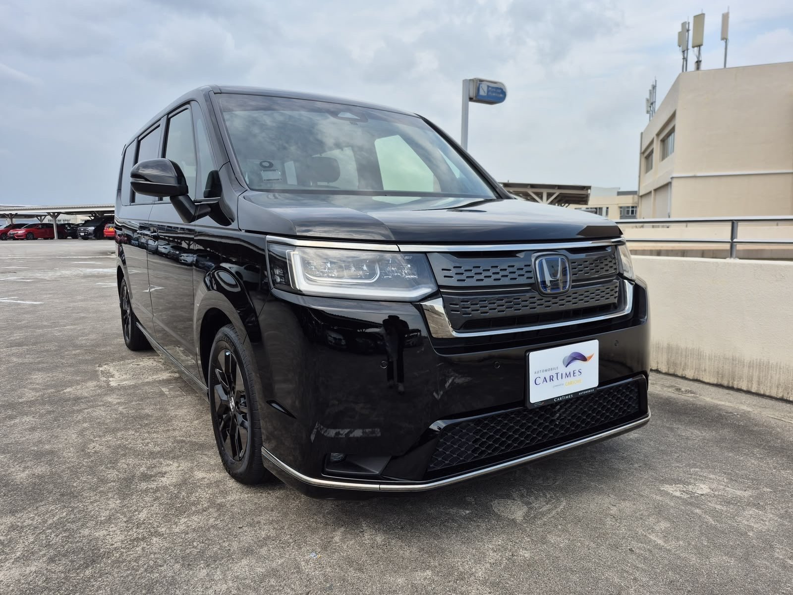 Used Honda Stepwagon Spada e:HEV for sale in Singapore